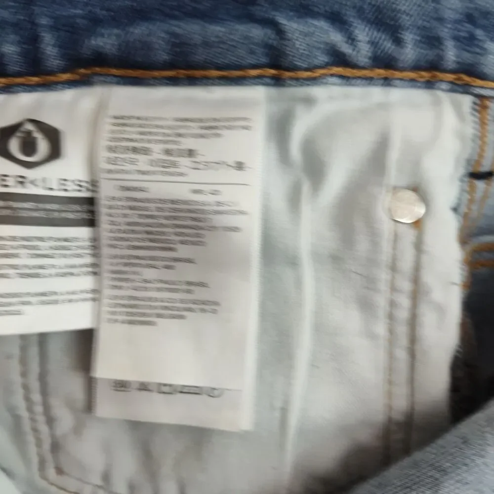 Levi's Straight Leg Jeans Men's Size 36x29 Medium Wash Blue‎